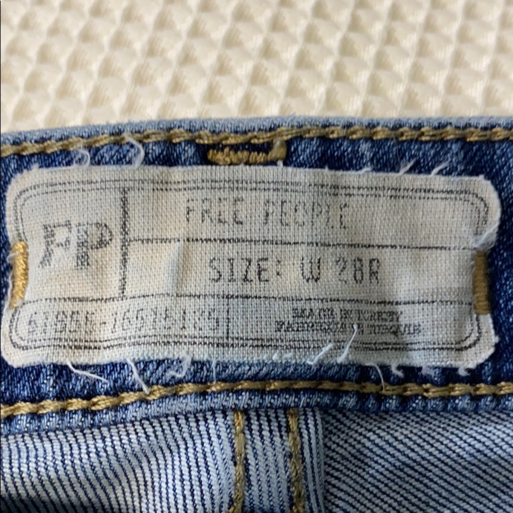 Free People Cropped High Rise Jeans - Picture 4 of 9